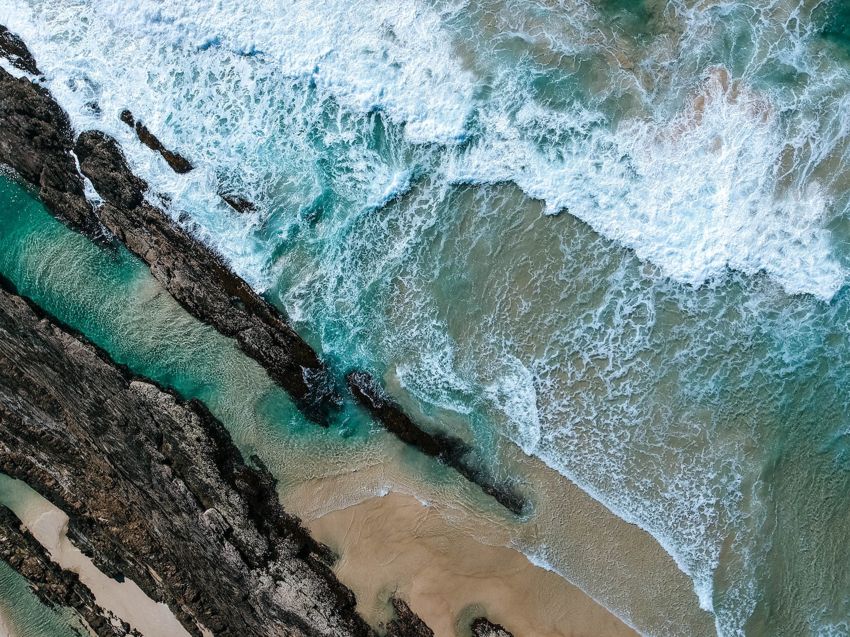 aerial view of ocean wave